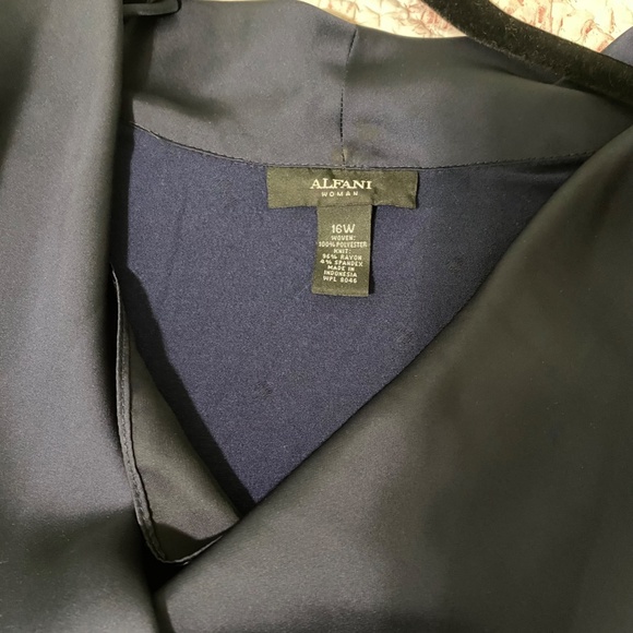 Alfani Navy Blue Top, Satin and Jersey, 16W - Picture 5 of 7